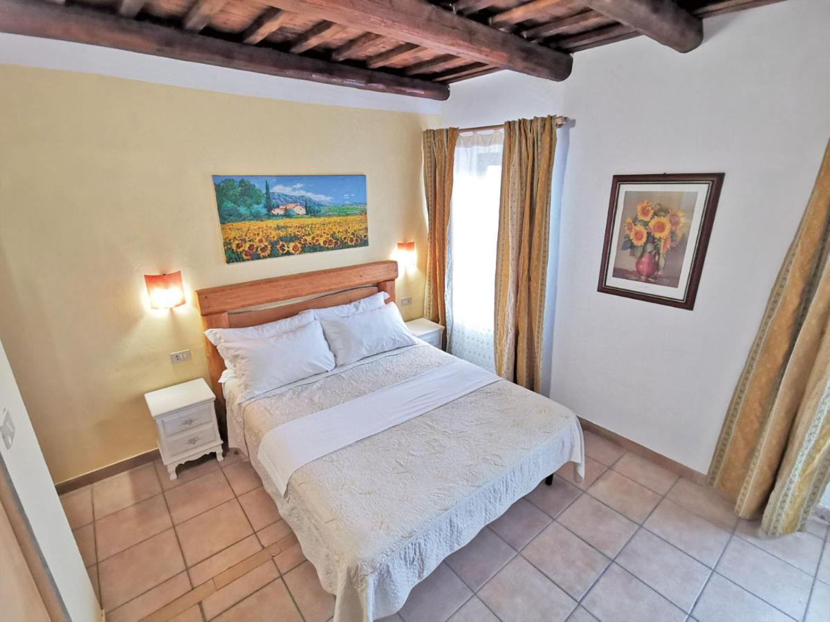 Il Girasole Country Village Massignano Buitenkant foto