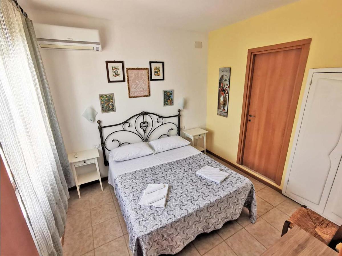 Il Girasole Country Village Massignano Buitenkant foto